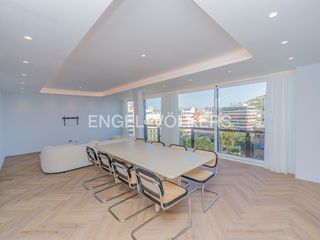 Lloguer Pis  Avenida del doctor gadea 27. Muy exclusivo y de diseño moderno con preciosas vistas
