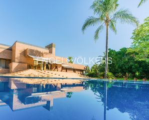 Casa a La Algoda - Matola - Llano de San José. Villa de lujo con complejo deportivo privado