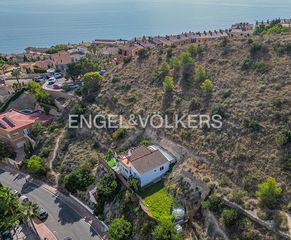 Xalet a Carrer del rabo de les penyes 8. Vistas al mar y gran potencial de desarrollo en la nuza