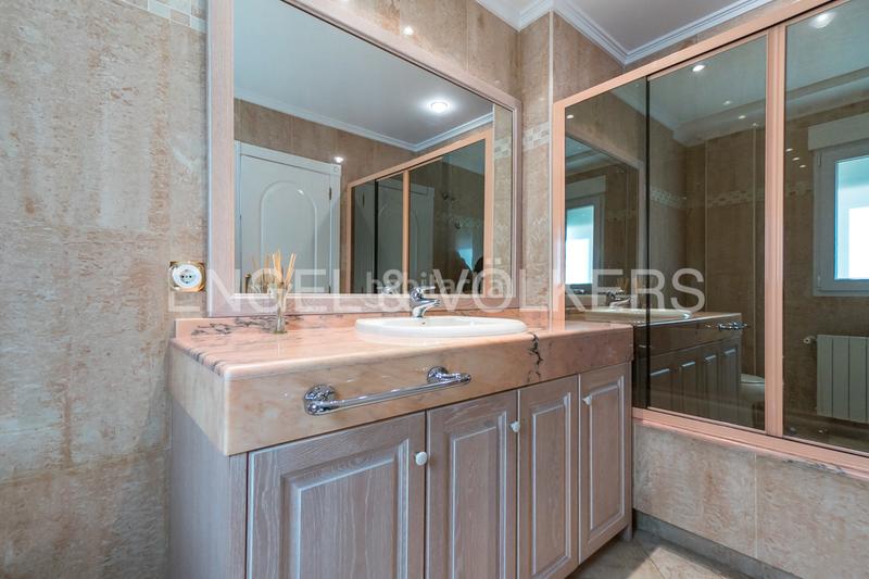 Foto 9af07047-2cd8-4570-a974-da7938e91bc7. Chalet mit heizung parking pool in Cabo de las Huertas Alicante