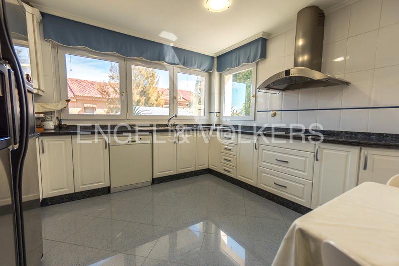 Foto ce9be109-0d17-45d4-932b-4d67ee8257ef. Chalet avec chauffage parking piscine dans Cabo de las Huertas Alicante