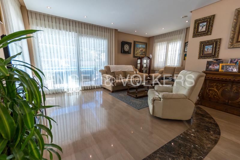 Foto 44222924-28d6-4e28-be18-c0043fcb7ec4. Chalet con riscaldamento parcheggio piscina in Cabo de las Huertas Alicante