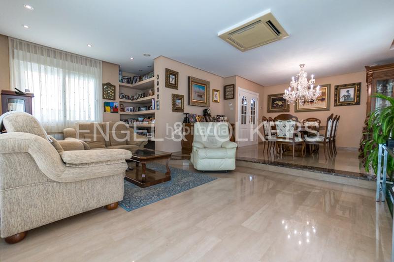 Foto 997575ea-b06d-49f2-9a3d-374e740fb9bb. Chalet con riscaldamento parcheggio piscina in Cabo de las Huertas Alicante