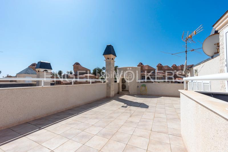 Foto db34eb30-386d-4361-b907-46288c9a33e6. Xalet amb calefacció aparcament piscina a Cabo de las Huertas Alicante