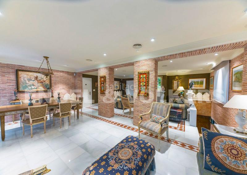 Foto 4a9b535a-4ef6-4c74-8ccc-8cd9193f2e2d. Chalet with parking pool in Peña de las Águilas Elche / Elx