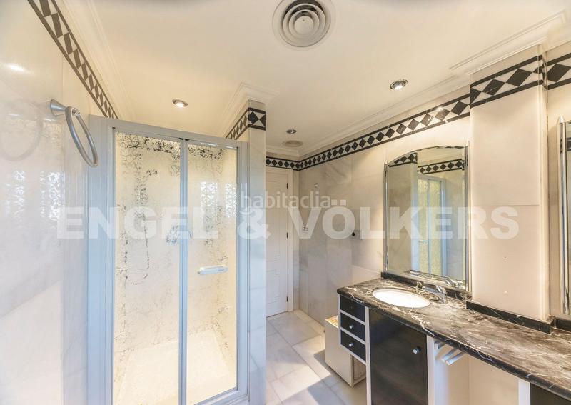 Foto b2ff66e2-4b96-43c2-9889-ab8311683908. Chalet with parking pool in Peña de las Águilas Elche / Elx