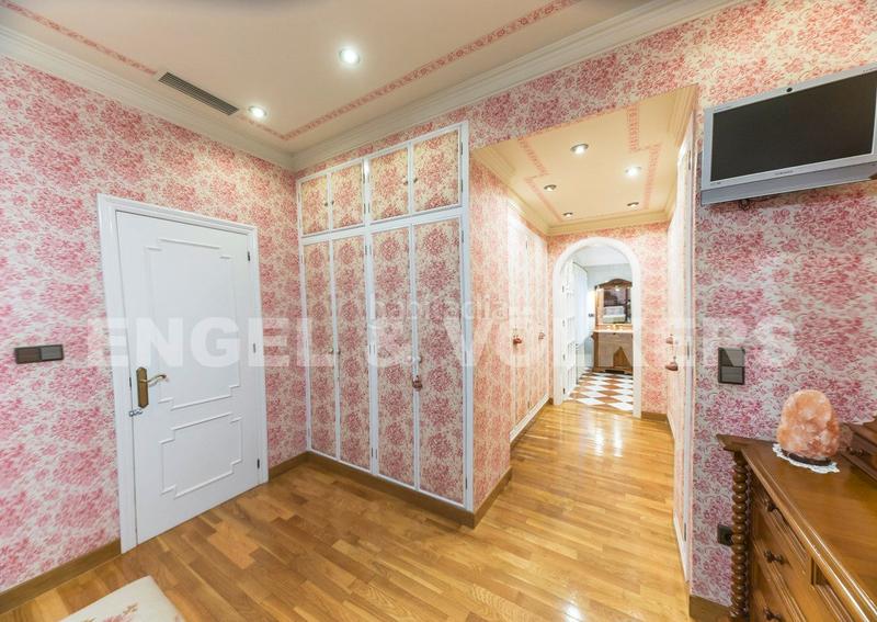 Foto cde39f9e-dcd4-4455-820d-e82125442b9f. Chalet with parking pool in Peña de las Águilas Elche / Elx