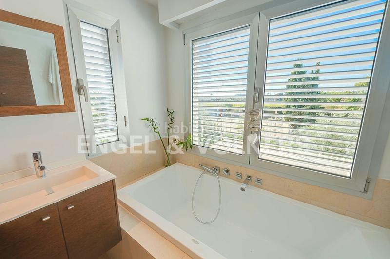 Foto 4332a00b-18e2-447d-a5aa-577236070500. Chalet moderna villa de lujo con la que todos sueñan en San Juan de Alicante