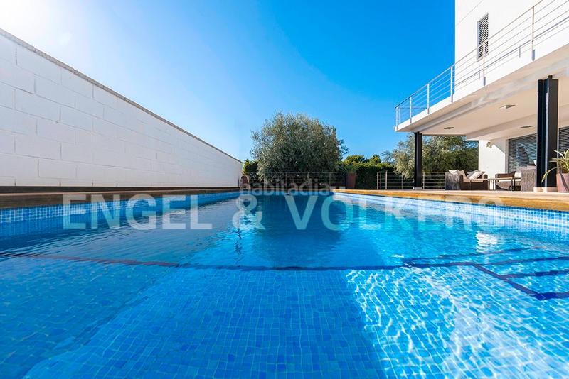 Foto 8f66d568-fce1-4ddf-9bdb-75e78c31a4ee. Chalet moderna villa de lujo con la que todos sueñan en San Juan de Alicante