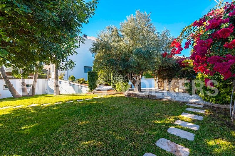 Foto c1245e12-b15f-4699-9745-620af0cfa001. Chalet moderna villa de lujo con la que todos sueñan en San Juan de Alicante