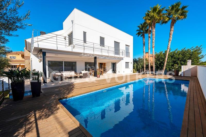 Foto e58a33eb-2a8f-45b2-bbdf-6f0f2594bdf8. Chalet moderna villa de lujo con la que todos sueñan en San Juan de Alicante