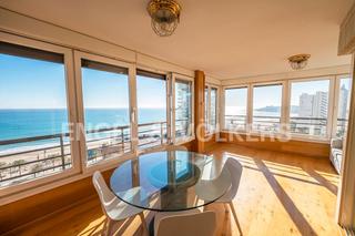 Attique  N/a. Espectacular vivienda frente al mar mediterráneo en playa de san
