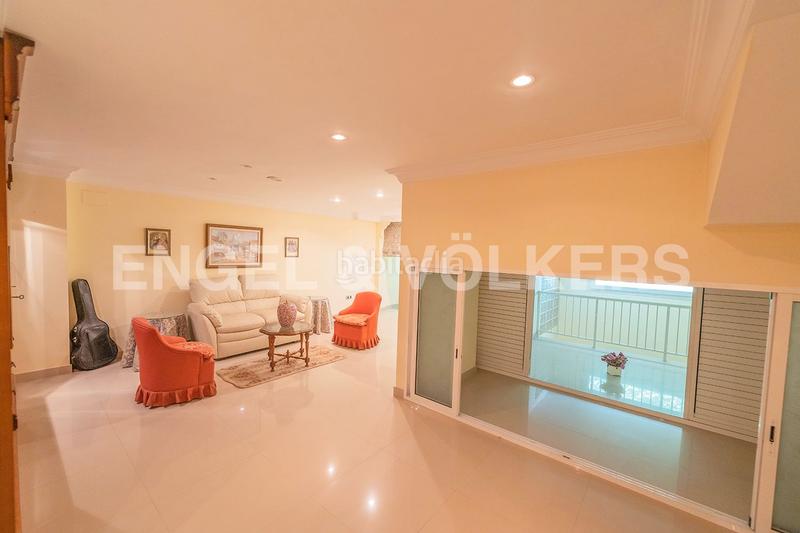 Foto 59605df6-0c14-4667-90b0-9168a2262f9e. Casa adosada elegante propiedad en residencial prime en Alicante