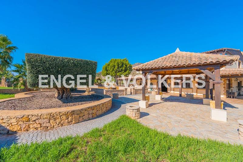 Foto 6d2bdae5-b5e9-49d9-994b-a17b0a412b58. Xalet amb aparcament piscina a Aigües