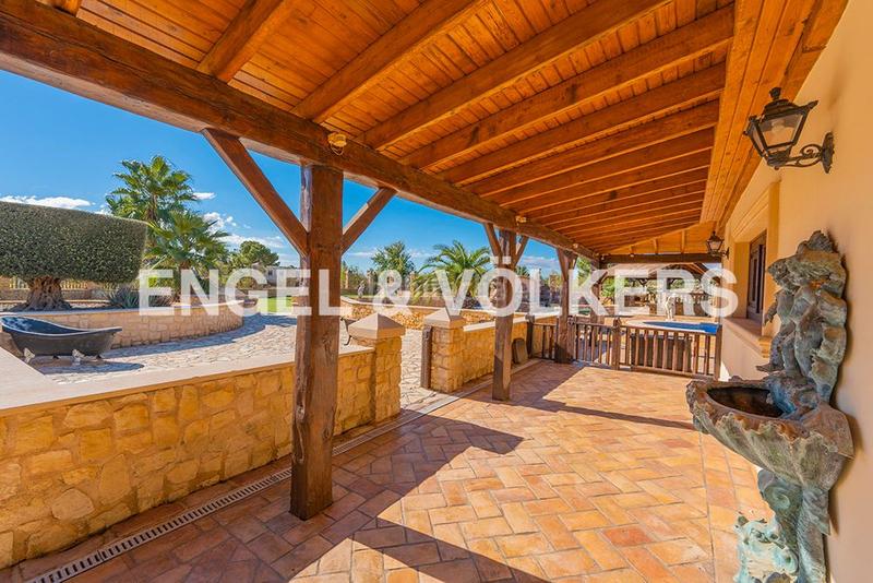 Foto f1ca359a-105d-4a47-b057-b0595921206d. Xalet amb aparcament piscina a Aigües