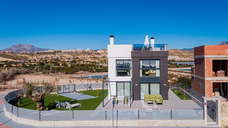 Foto e369401d-3a0f-494f-bd01-065a56250041. Chalet en del llentiscle 2 promoción de villas con amaneceres mágicos v17 en Mutxamel