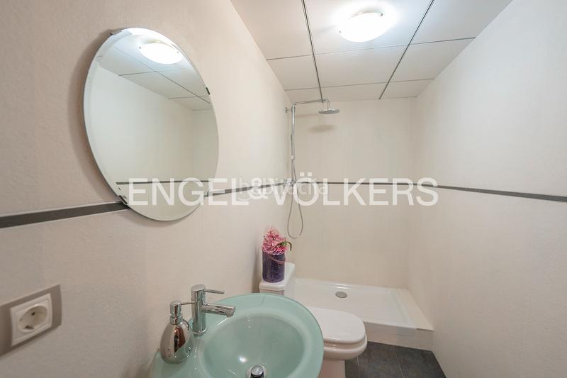 Foto e15143c6-414c-40b2-9ee2-957207c6f507. Chalet villa elegante y con mucho estilo en La Font-Mezquitas San Juan de Alicante