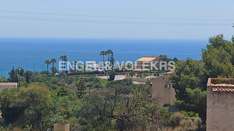 Foto 98563100-abd5-477d-88fd-df851ee1502a. Xalet amb aparcament piscina a Pueblo Acantilado-Lanuza Campello (el)