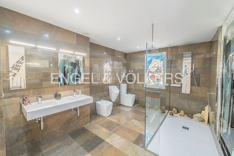 Foto 34c0b740-0a88-4fe3-9baa-222d5543ce68. Àtic a paseo de gomiz 3 a Casco Antiguo - Sta. Cruz - Ayuntamiento Alicante