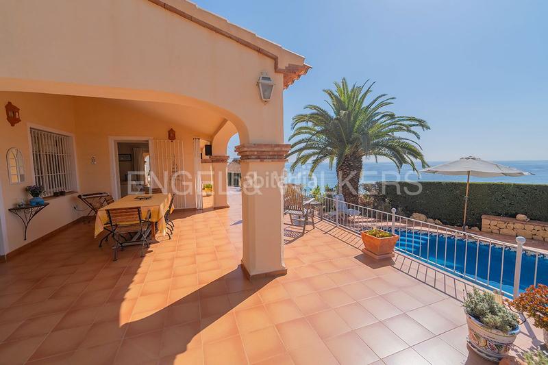 Foto 2758c4ce-c9b7-4e7b-8cf9-cda684ae0071. Xalet amb piscina a Pueblo Acantilado-Lanuza Campello (el)