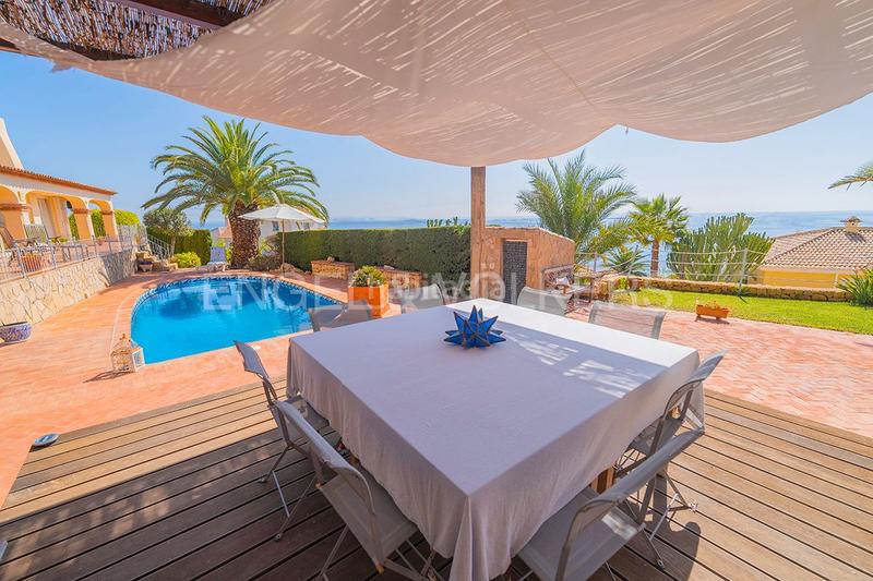Foto 4282fd74-3070-467d-ad40-886303971e65. Xalet amb piscina a Pueblo Acantilado-Lanuza Campello (el)