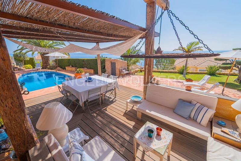Foto 64b1c6cf-701d-4238-9027-6ba6bd2189f8. Xalet amb piscina a Pueblo Acantilado-Lanuza Campello (el)