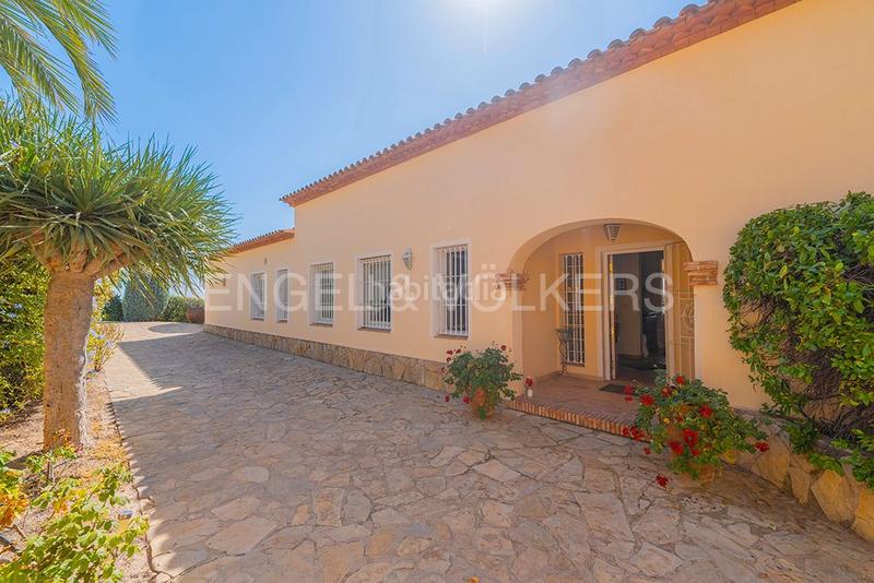 Foto 8de96a4a-e0ee-4e02-a33b-5777113b392d. Xalet amb piscina a Pueblo Acantilado-Lanuza Campello (el)