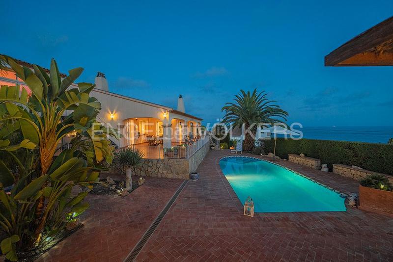 Foto b7b0af63-de96-4d7a-bd62-995ad2e930e0. Xalet amb piscina a Pueblo Acantilado-Lanuza Campello (el)