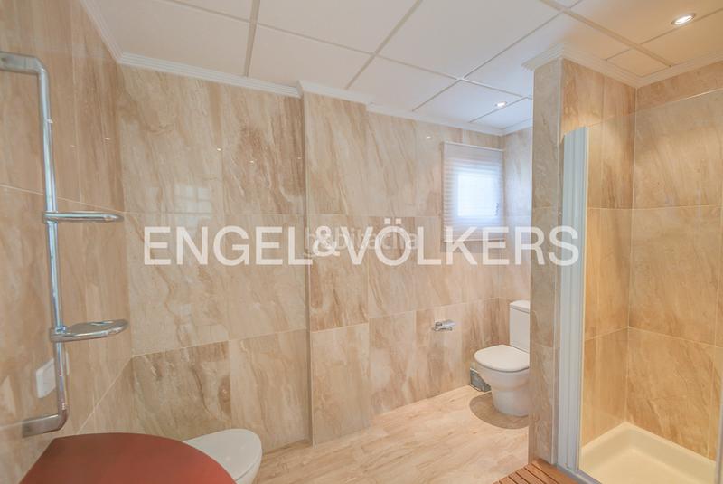 Foto 2ad32b83-e042-4bb4-b932-d258670a4ac9. Lloguer casa aparellada a carrer dels morros alts 7b a Campello (el)