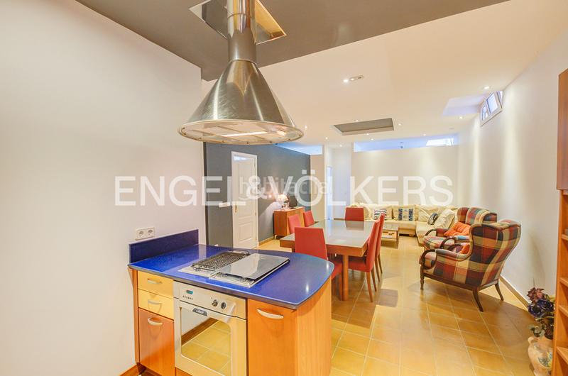 Foto 341ecf3e-c522-4836-a022-a251a0d01284. Lloguer casa aparellada a carrer dels morros alts 7b a Campello (el)