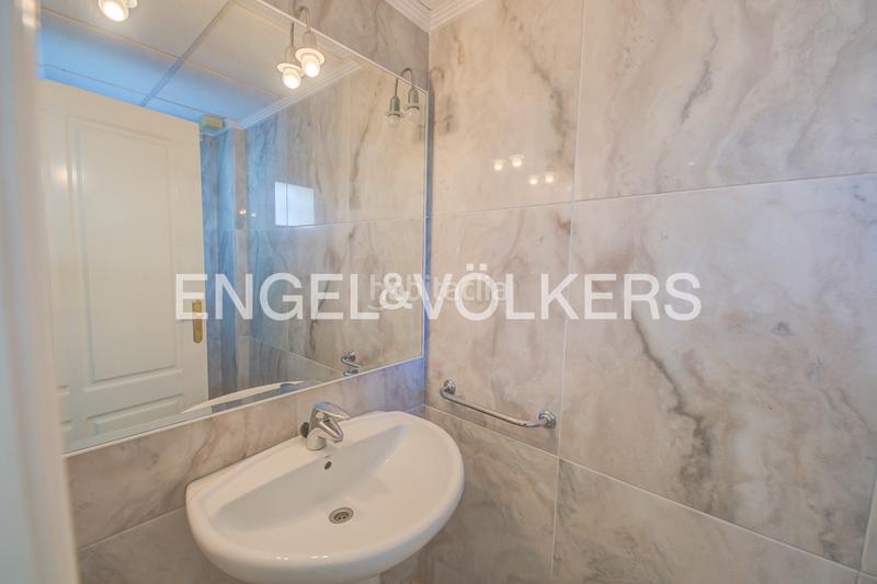 Foto 63b33fe4-6f02-4034-98ff-03ebdd150436. Lloguer casa aparellada a carrer dels morros alts 7b a Campello (el)