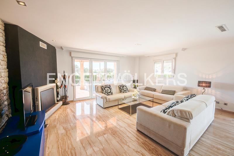 Foto da463732-d7c0-45ff-b9f9-8ef39476d47b. Lloguer casa aparellada a carrer dels morros alts 7b a Campello (el)