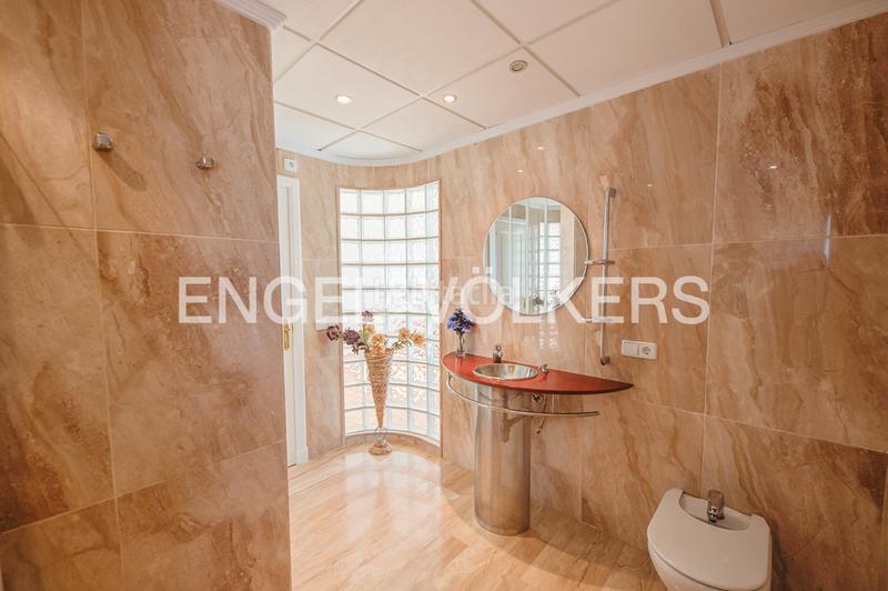 Foto e157798f-474e-4aa5-be5f-300e36fc4a31. Lloguer casa aparellada a carrer dels morros alts 7b a Campello (el)