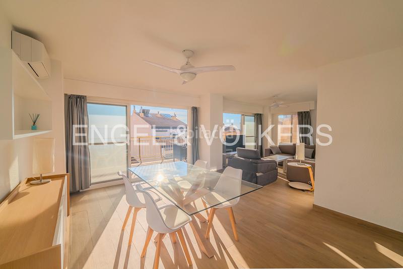 Foto 3e9ce2d2-c46f-4246-9b2b-12cf50509333. Location appartement dans Campello Playa Campello (el)