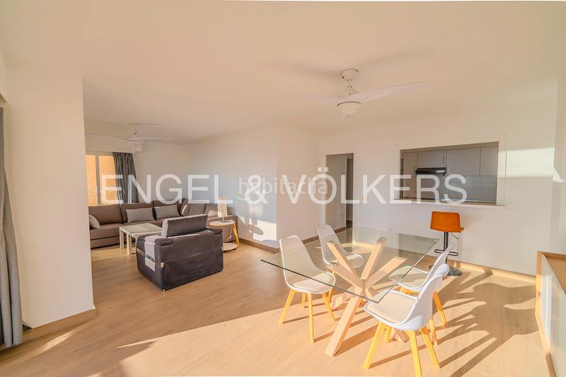 Foto 55cc3247-4e4a-426a-883e-bdc7cee2e4e9. Location appartement dans Campello Playa Campello (el)