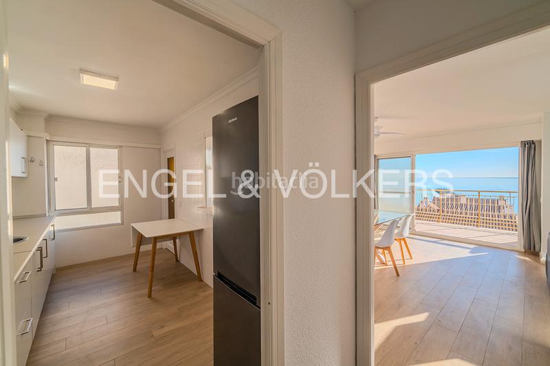 Foto 86a08e66-85e3-437b-8ff7-9ded49acaccb. Location appartement dans Campello Playa Campello (el)