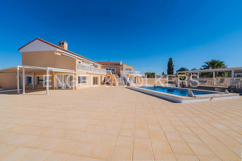 Foto 07ea0c03-f5c5-4a3f-893d-0a42823635ad. Xalet a partida benaut 38 a Centro Mutxamel