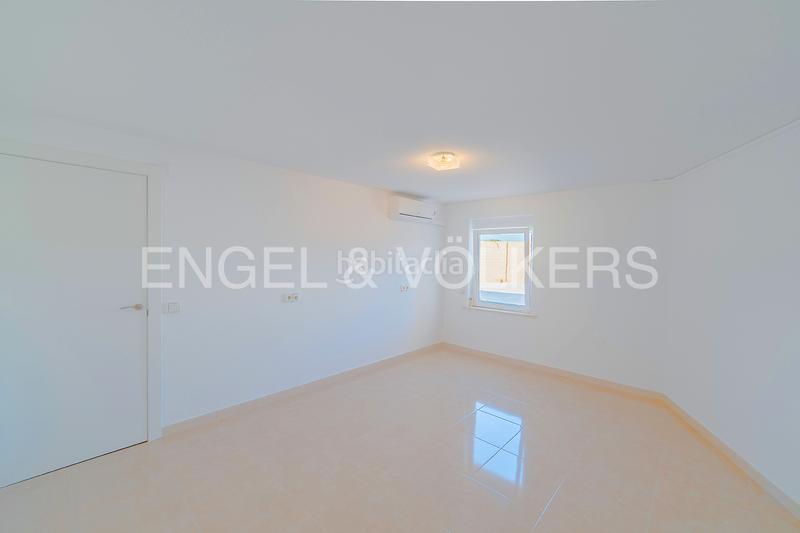 Foto 7b63b8f3-1f1e-47b9-a026-141f254fa843. Xalet a partida benaut 38 a Centro Mutxamel
