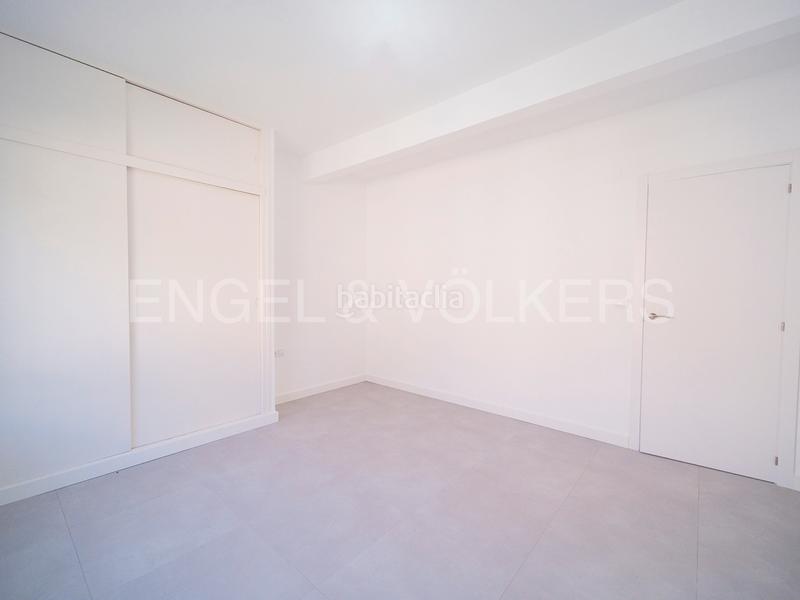 Foto d2c5b5b3-73b0-4a22-96c2-2b5f9f138664. Chalet encantadora villa mediterránea con vistas al mar en Campello (el)
