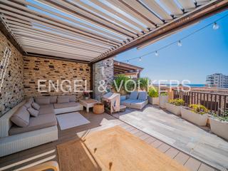 Casa aparellada  Paseo algeciras. Exclusivo pareado de esquina con piscina privada