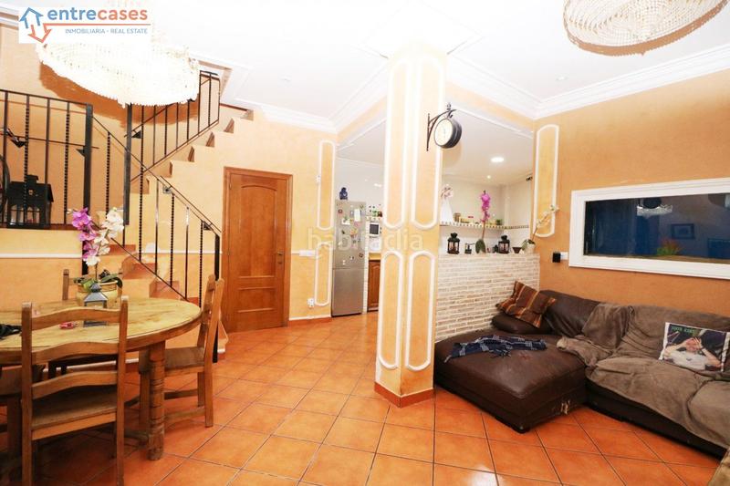 Foto 8f95374a-9d2f-43cc-85be-4e7df923ec83. Maison avec parking dans Centro-El Castillo Sagunt