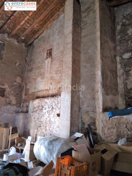 Foto e4aa5589-b44c-4a42-9983-629fe2e78a15. Local comercial almacen de pueblo en Faura