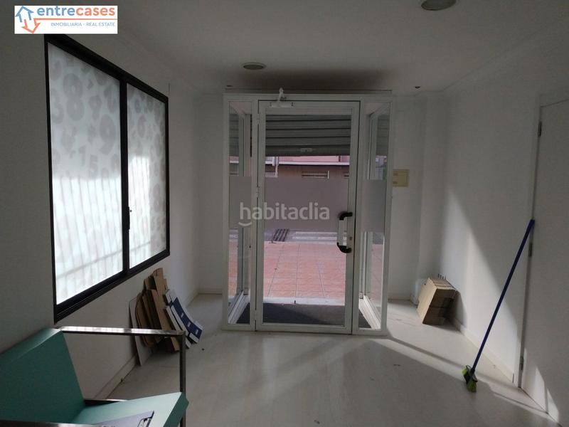 Foto 584d7261-df93-4a99-bc1e-1d7059bd7c13. Miete büro in Vall d´Uixó (la)