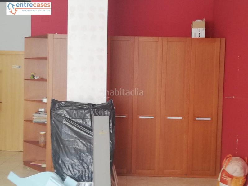 Foto ef97e635-bb1f-4eee-881e-7a6375d7b3d2. Local comercial bajo comercial en Faura