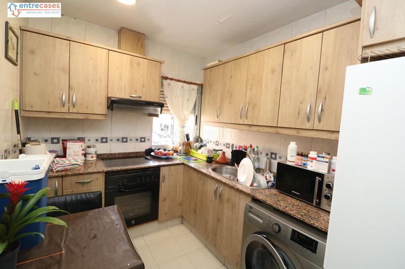 Foto e4cb04e0-64c0-4a01-b10d-97cc1c115e1e. Masia a Avenida de Abril-9 de Octubre Sagunt