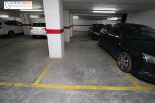 Aparcament cotxe a Nuevo Centro. Garaje en venta  zona centro de salud