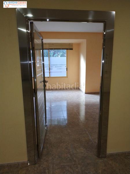 Foto a5fc7474-7144-4558-ba21-678abcbb8913. Lloguer oficina a Vall d´Uixó (la)