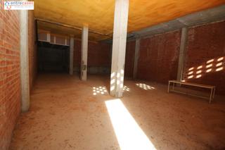 Location Local commercial à Doctor Palos - Alto Palancia. Local diáfano en sagunto zona mercadona
