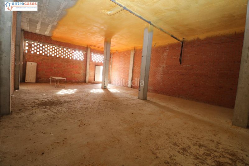 Foto a70dddcd-5597-4dd7-a686-58ab67088798. Lloguer local comercial a Doctor Palos - Alto Palancia Sagunt