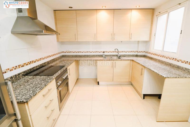 Foto ec2be175-1dfd-48f8-ac0d-77bca5145cb3. Àtic amb calefacció aparcament a Canet d´en Berenguer